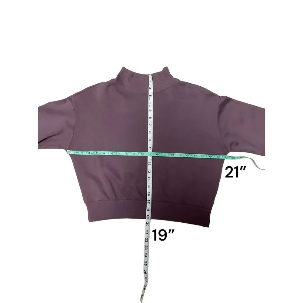 Cropped Sweatshirt Size Small - Picture 3 of 7
